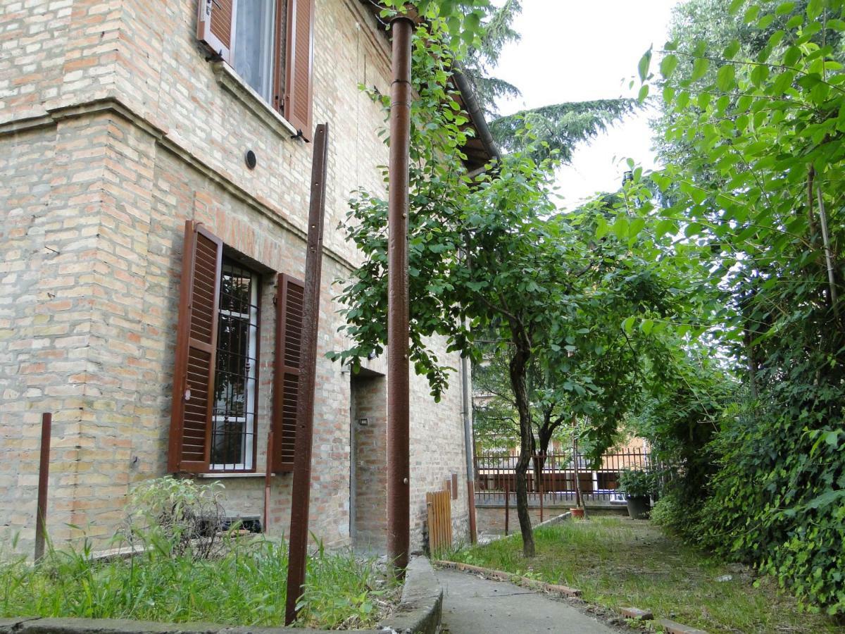 Via Del Toppo, 4 *